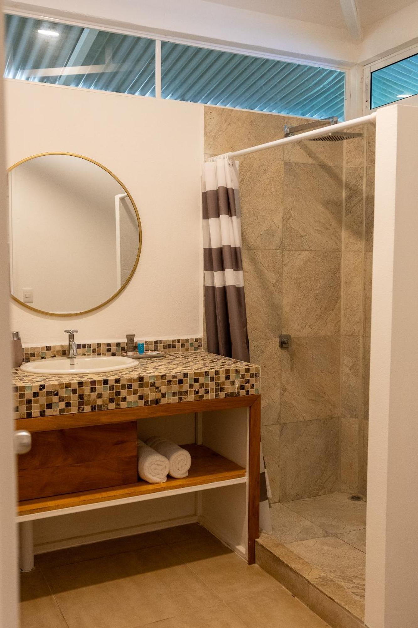 Jaguar Inn Bungalows Puerto Viejo de Talamanca Extérieur photo