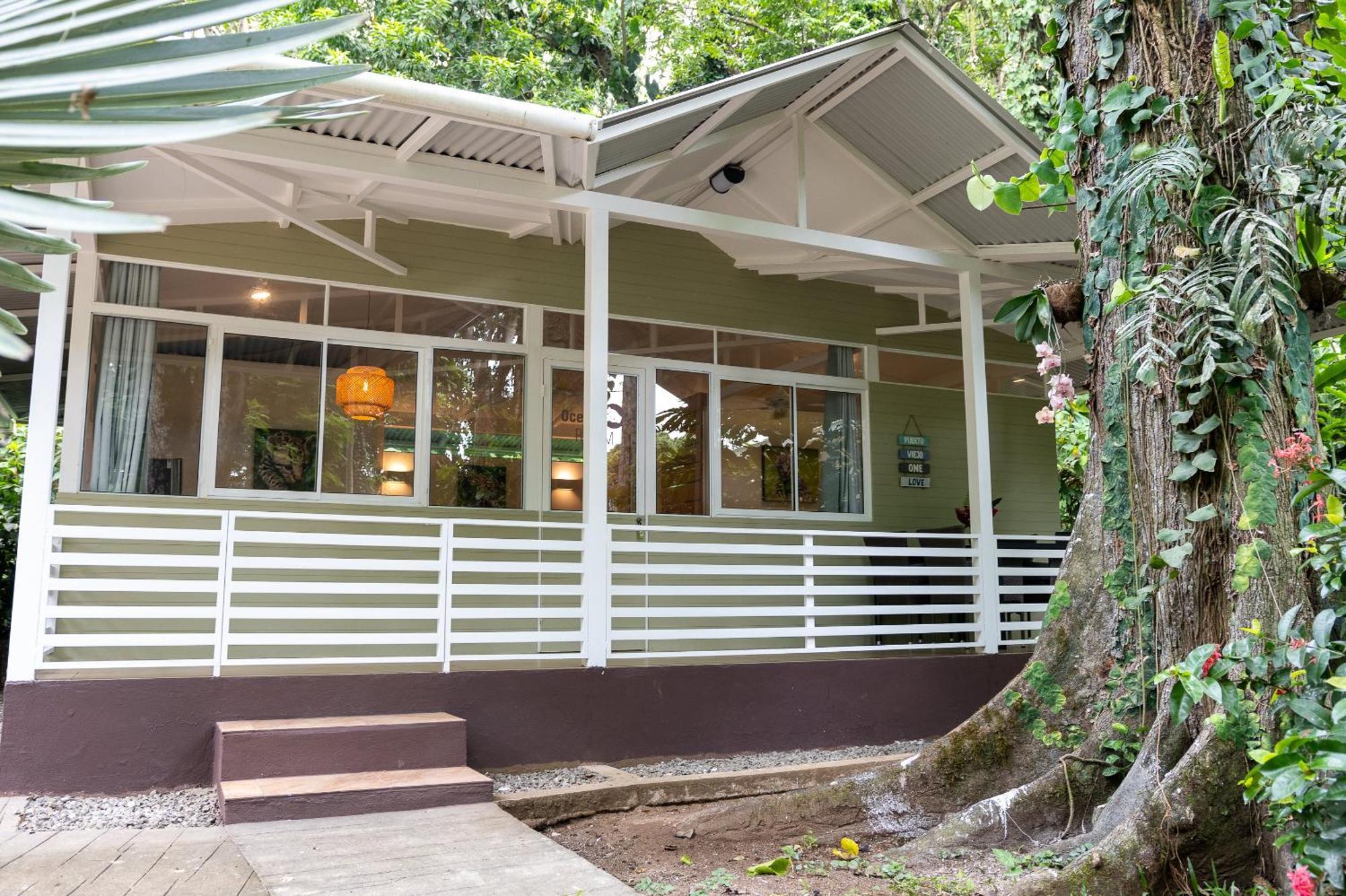 Jaguar Inn Bungalows Puerto Viejo de Talamanca Extérieur photo
