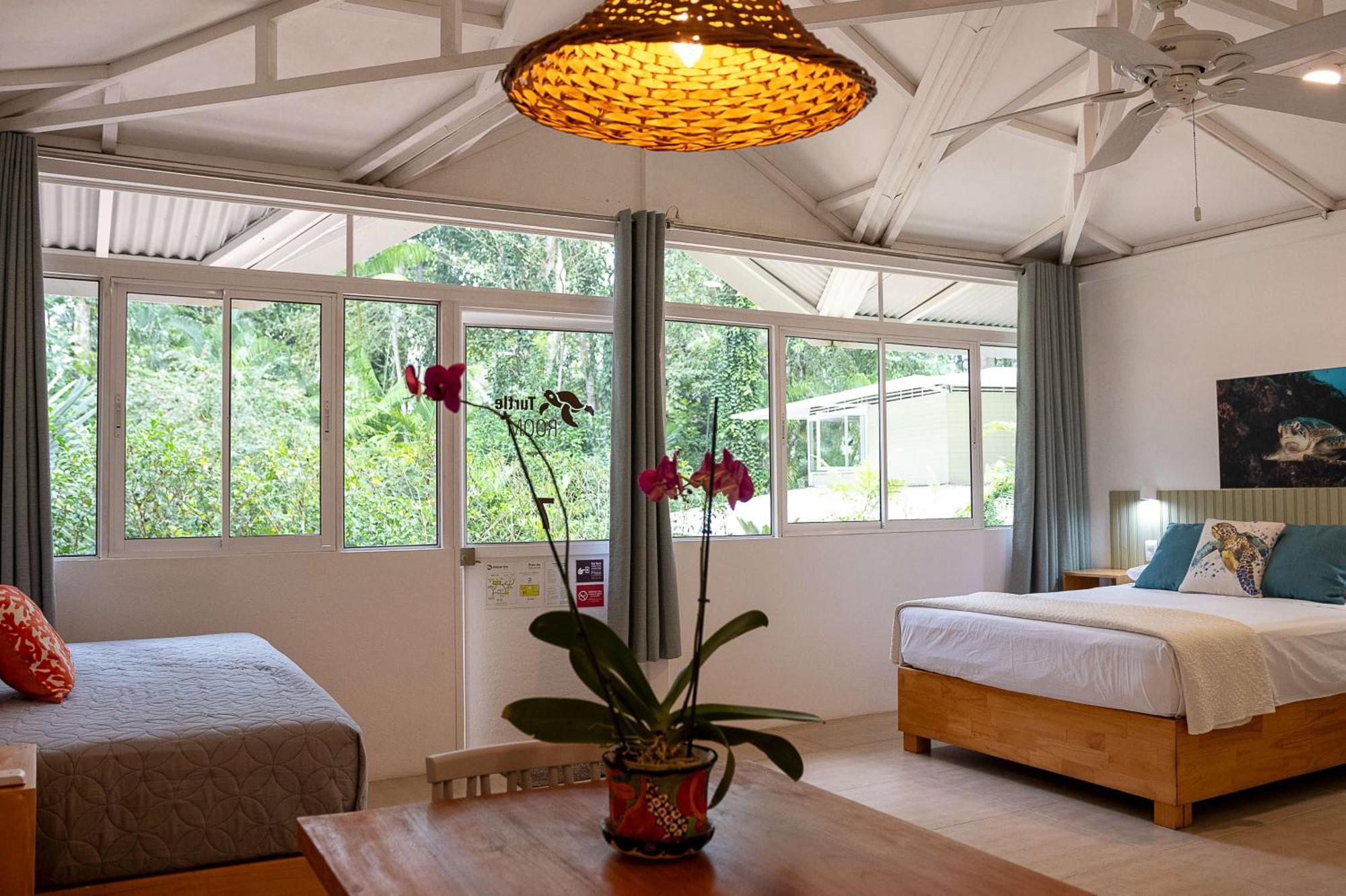 Jaguar Inn Bungalows Puerto Viejo de Talamanca Extérieur photo